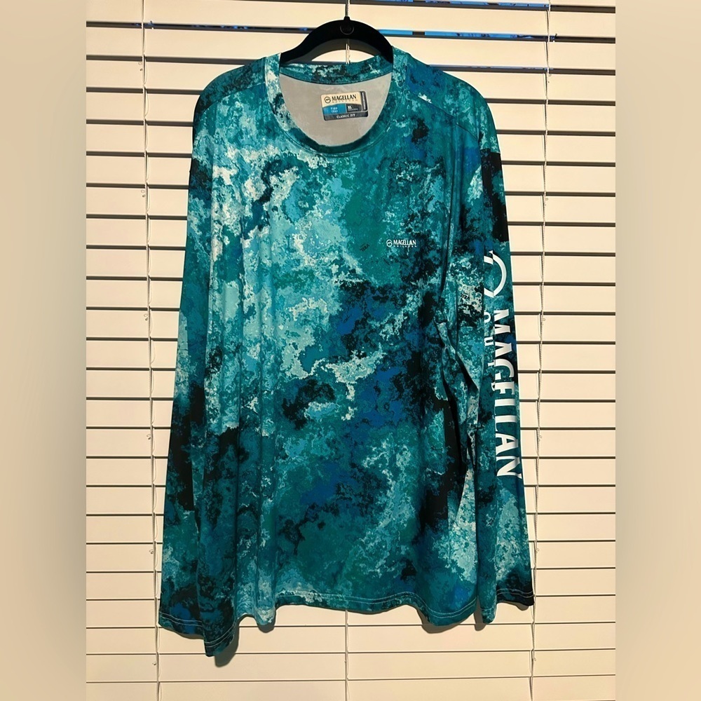 Long sleeve wind shirt​​​​​​